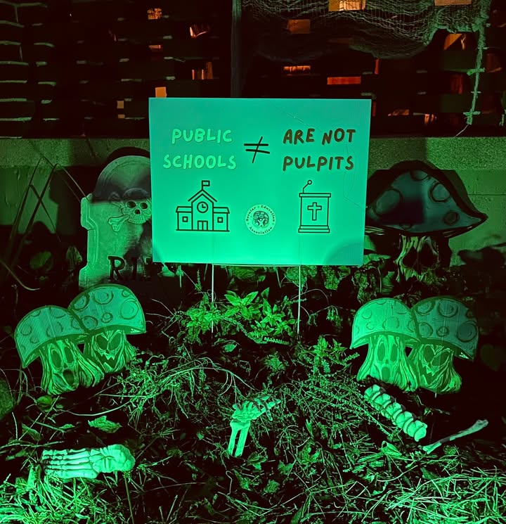 🎃👻 Happy Halloween from the Secular Education Association 🕯️📚